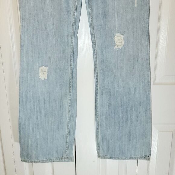 Old Navy Boy-cut Light wash jeans. - Picture 8 of 10